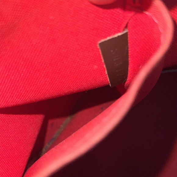 Louis Vuitton Alma Damier PM handbag monogram red interior - Picture 15 of 15